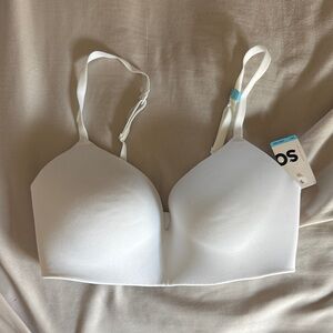 NWT Wire-free T-Shirt bra 34C / J12